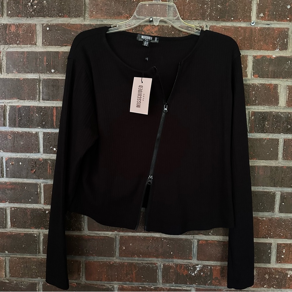 NWT Plus Size Black Long Sleeve Ribbed Asymmetrical Zip Through Missguided Top